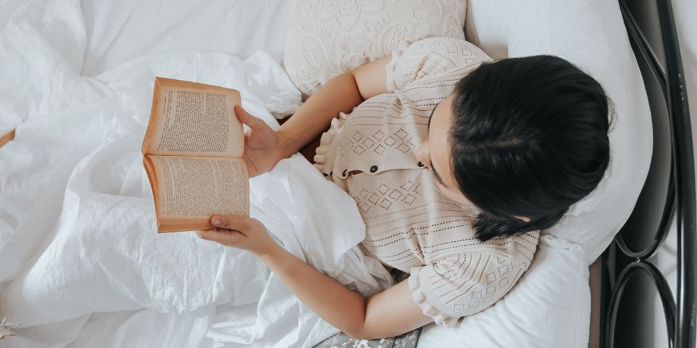 Book reading before sleep