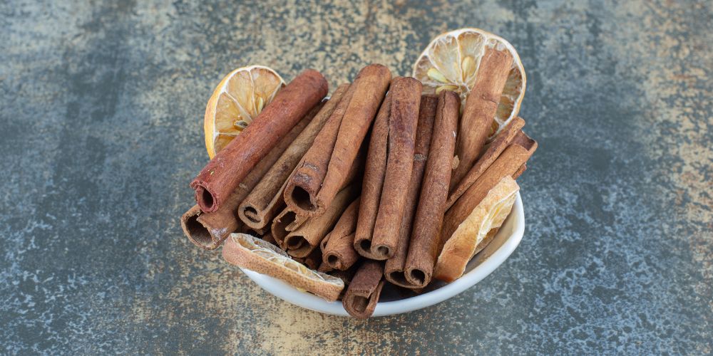 Cinnamon (Dalchini)