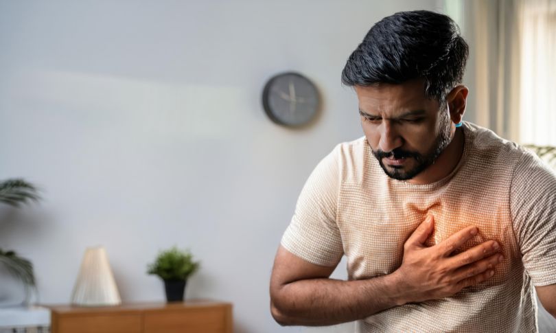 Silent Heart Attacks 5 Overlooked Symptoms You Should Never Ignore, According to a Cardiologist
