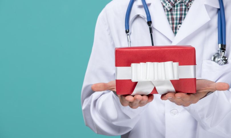 A Critical Life-Saving System With Incomplete Information Hundreds of Hospitals Did Not Upload Transplant Records to the National Registry Portal